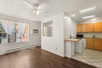 Building Photo - 2800 Vail Ave SE