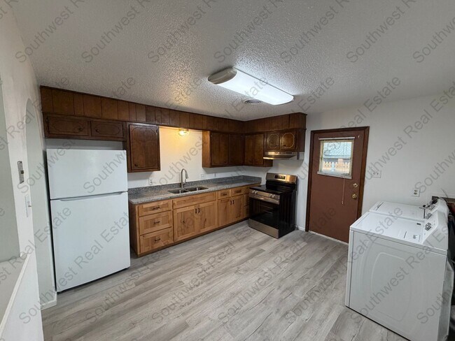 Foto del edificio - Newly Renovated 2 bedroom 1 bathroom