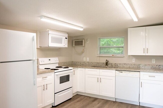 Foto del edificio - 2177 Longwood Lake Mary Rd