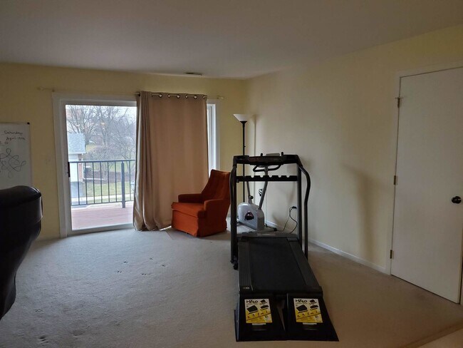 Foto del edificio - 893 Golf Course Rd