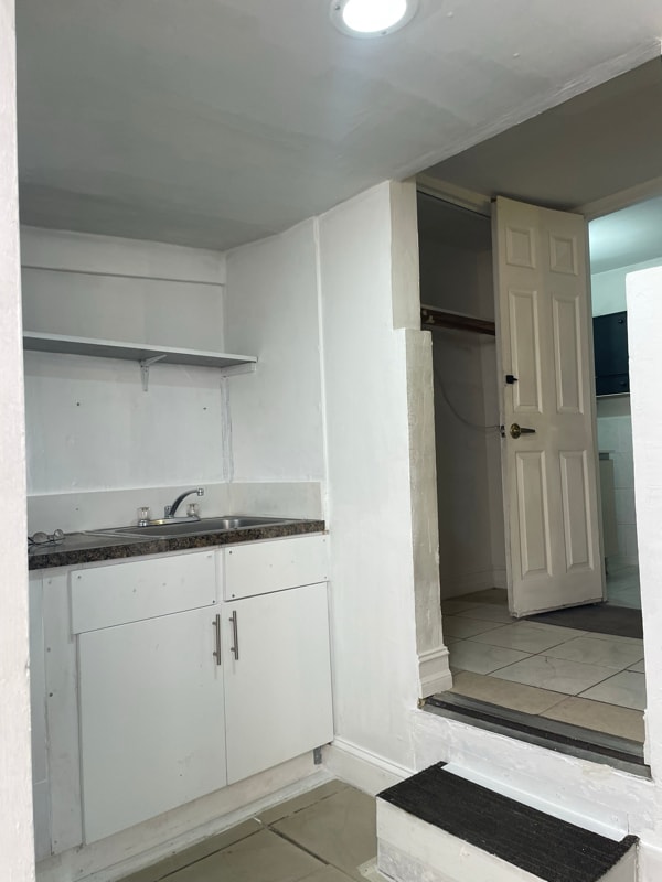 Building Photo - 3131 W 16th Ave