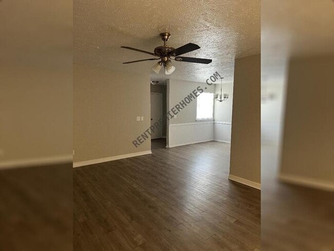 Photo - 4413 NW 12th St House