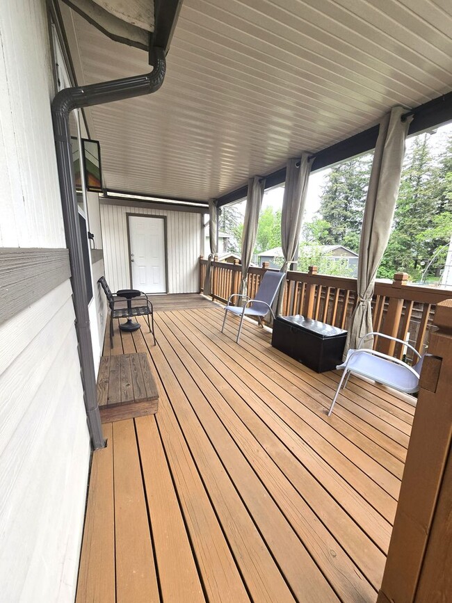 Building Photo - Great Location! Welcome Gardners! Tons of nice amenities ! * Landscape Service is Included *
