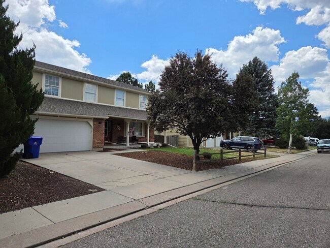 Foto del edificio - 685 Georgetown Ln