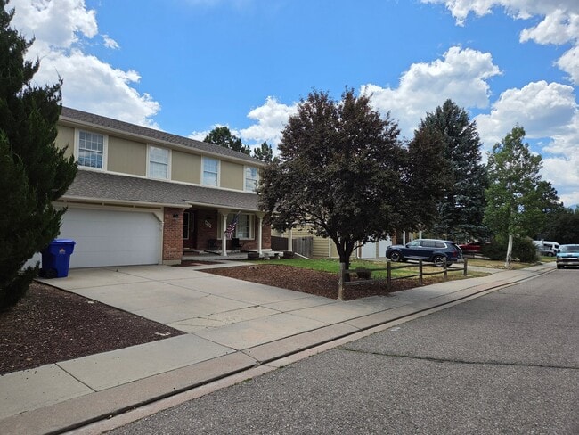 Photo - 685 Georgetown Ln (Colorado Springs, CO) House