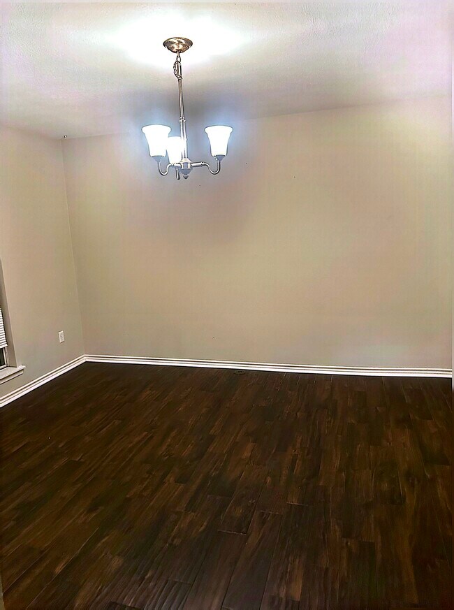 Foto del edificio - 9610 Balsa Dr
