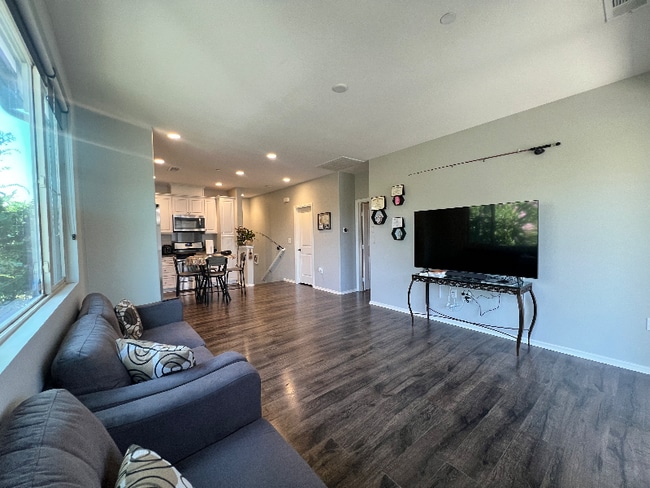 Photo - 3230 E Yountville Dr Apartment