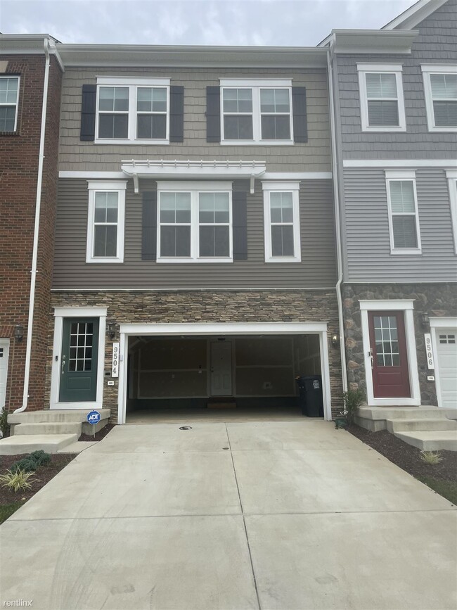 Building Photo - 3 br, 3.5 bath Townhome - 9504 Townfield P...