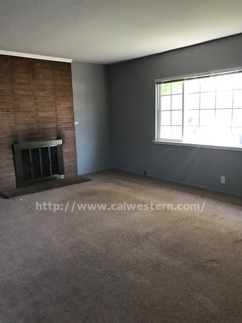 Building Photo - 453 Cypress Ave