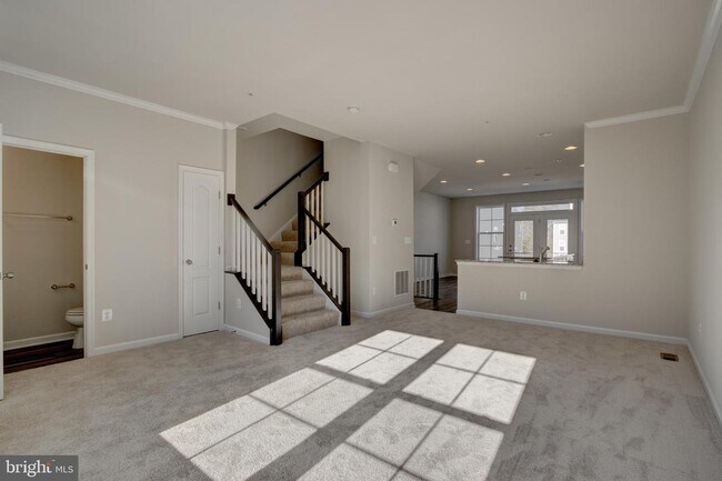 Building Photo - 1017 Flester Ln