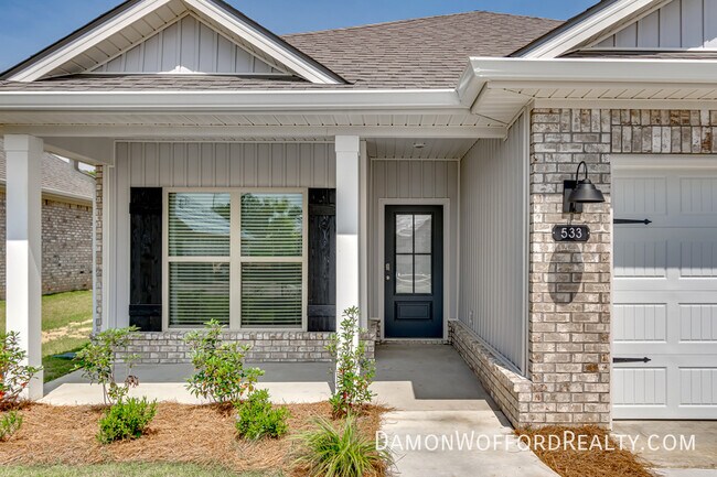 Building Photo - 533 Vista Pointe Dr