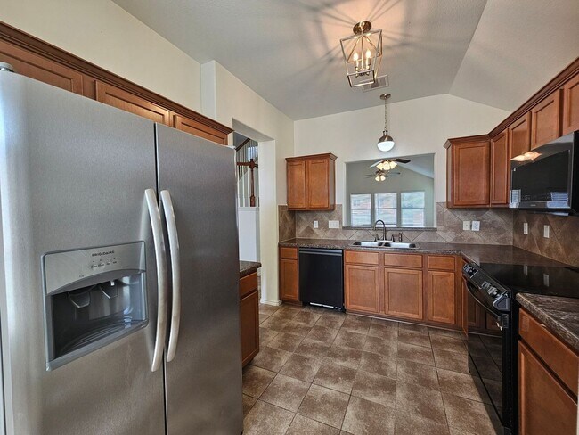 Building Photo - 5311 Bridgewood Dr
