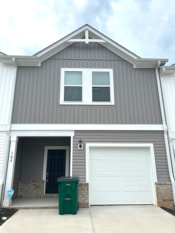 Building Photo - 105 Pleasure Ln