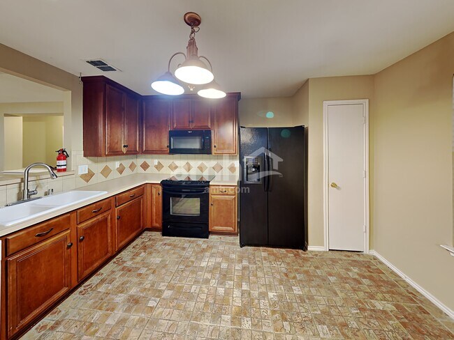 Foto del edificio - 13723 High Mesa Rd