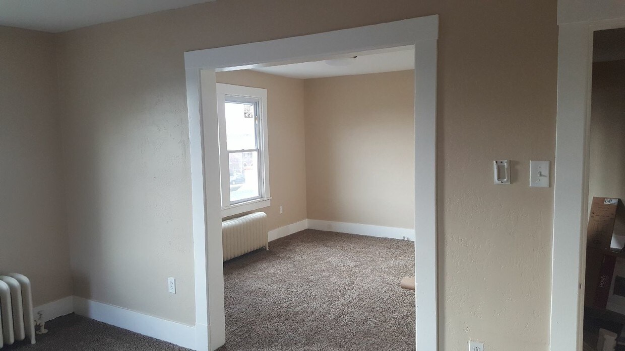 Foto principal - 1266 Benton Ave