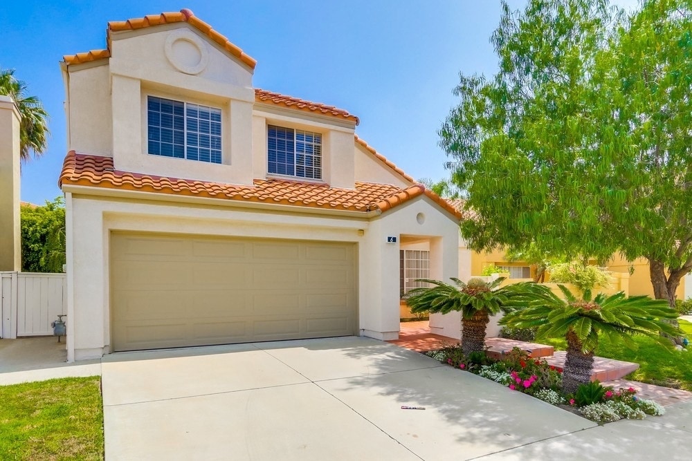 Primary Photo - Lovely Home | Prime Westpark Location