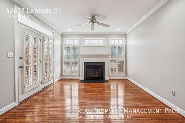 Building Photo - 42687 Latrobe St