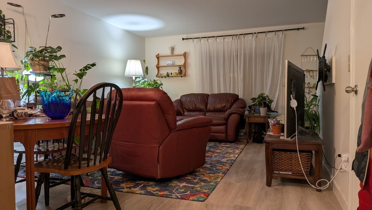 Foto del edificio - 105 Sugar Tree Ln