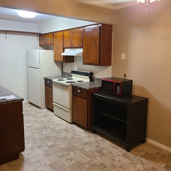 Foto del edificio - 13045 Fish Rd