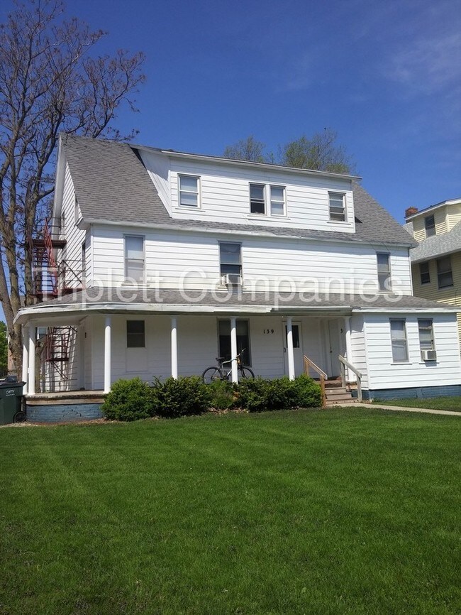 Foto del edificio - 139 Sheldon Ave
