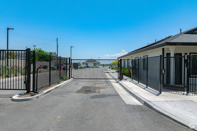 Building Photo - Pioneer Cottages