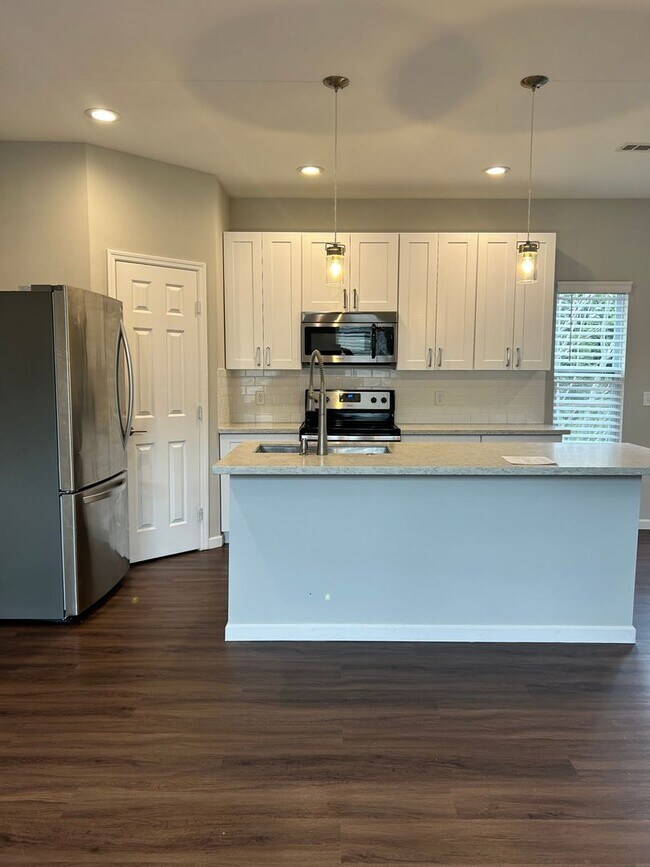 Foto del edificio - Beautiful Home in East Brainerd! 3 Beds, 3...