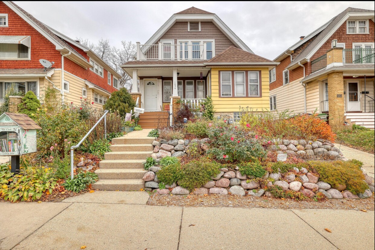 Frente de la casa - 1056 N 46th St
