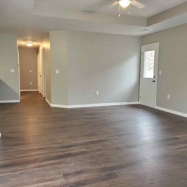 Foto del edificio - 897 W Gay St