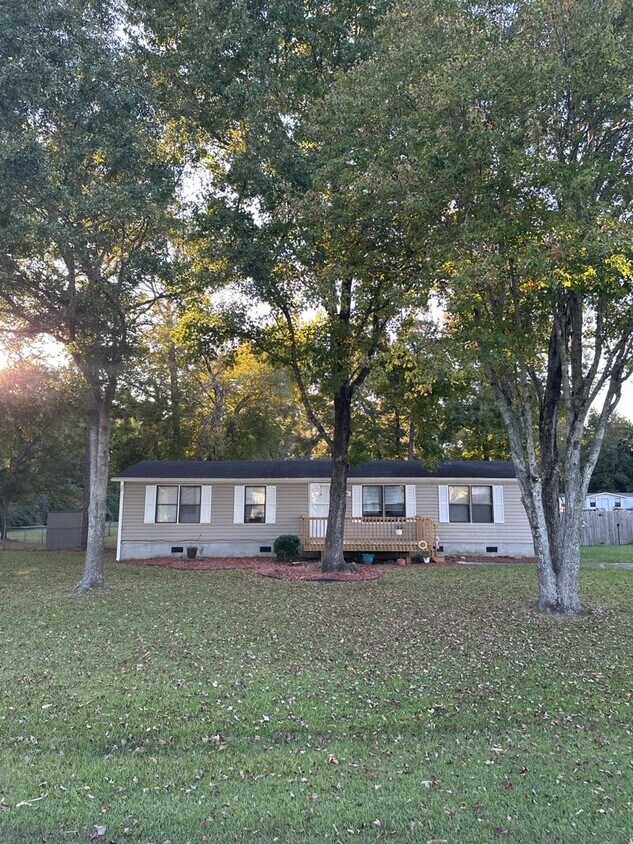 Primary Photo - Nice 3 Bedroom, 2 Bathroom Home - 110 Wood...