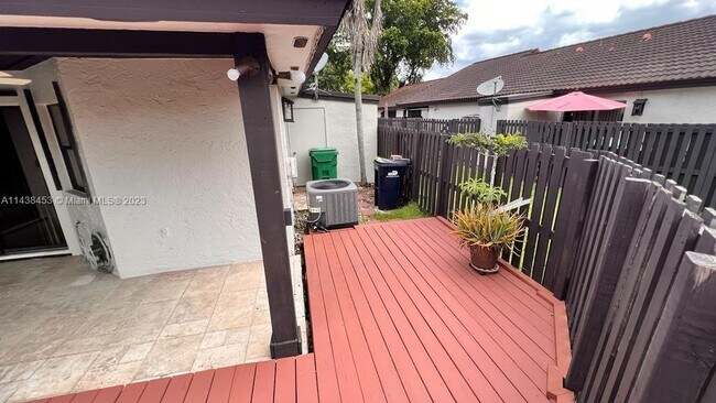 Foto del edificio - 14975 SW 48th Terrace