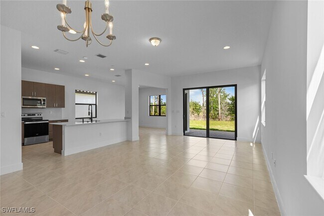 Foto del edificio - 5693 Cassidy Ln