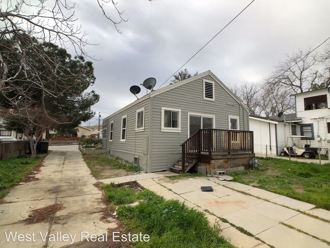 Building Photo - 2 br, 1 bath House - 416 D Street