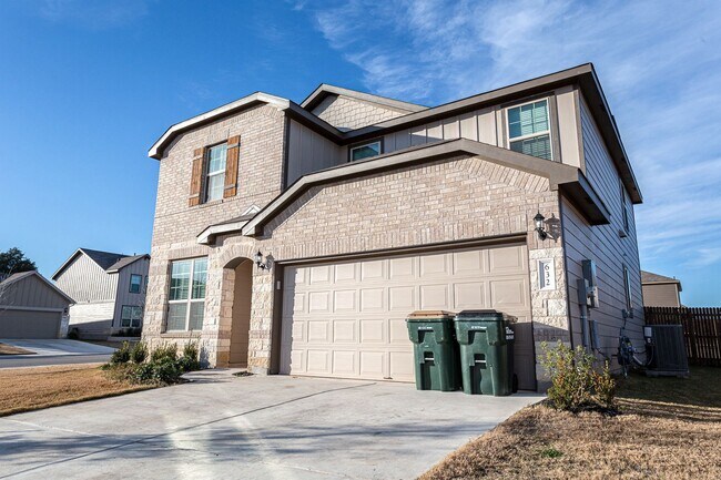 Foto del edificio - 632 Reinhardt Blvd