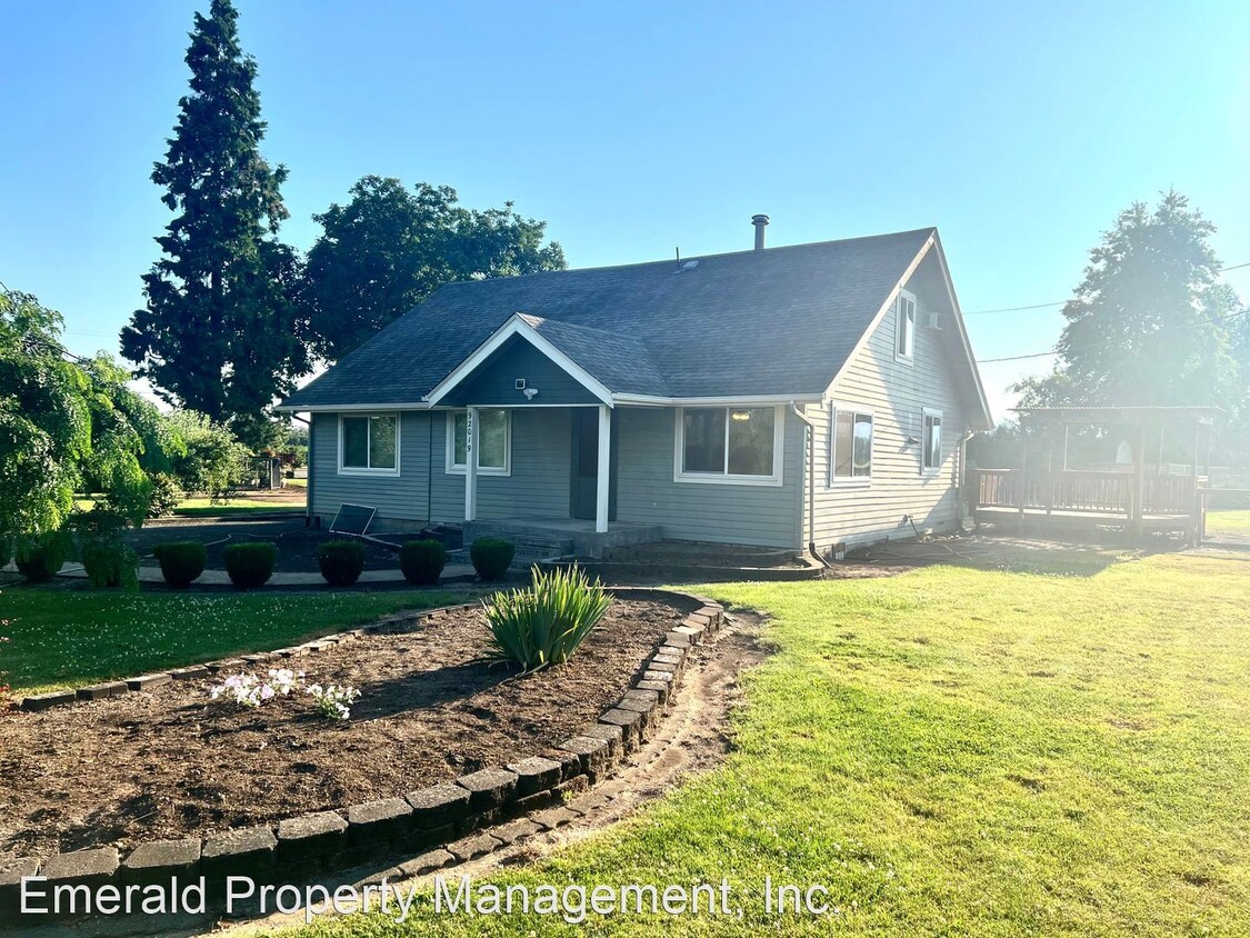 Primary Photo - 5 br, 2 bath House - 92019 River Road