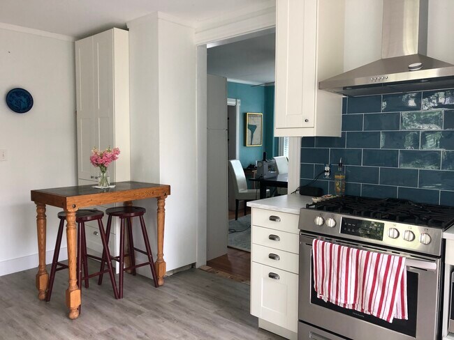 Foto del edificio - 14 Bedlow Ave