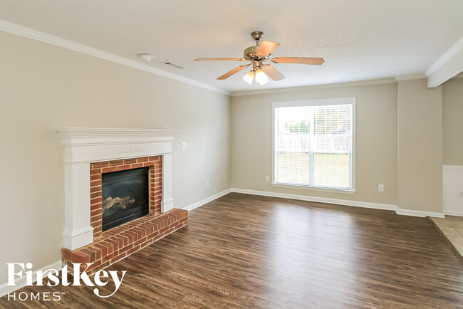 Foto del edificio - 142 Riva Ridge Ln