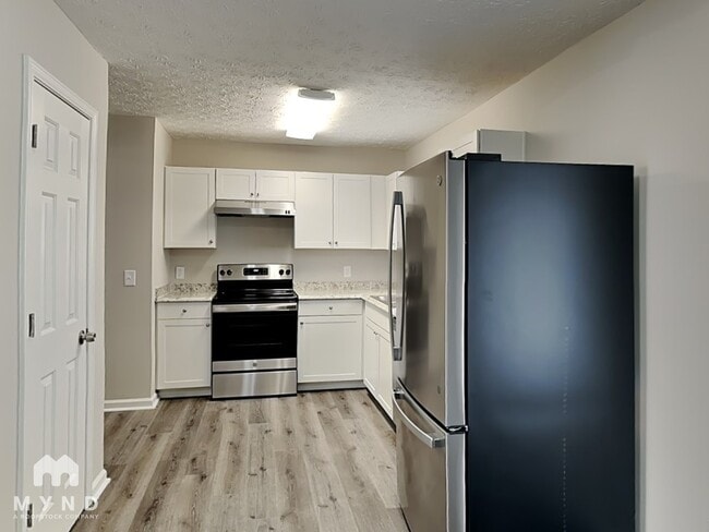 Foto del edificio - 1016 Bridle Creek Dr