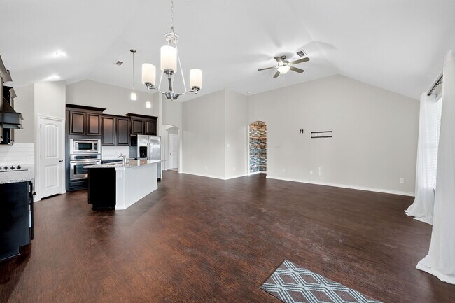 Foto del edificio - 139 Acadia Ln