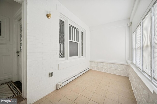 Photo - 401 W Fisher Ave Townhome