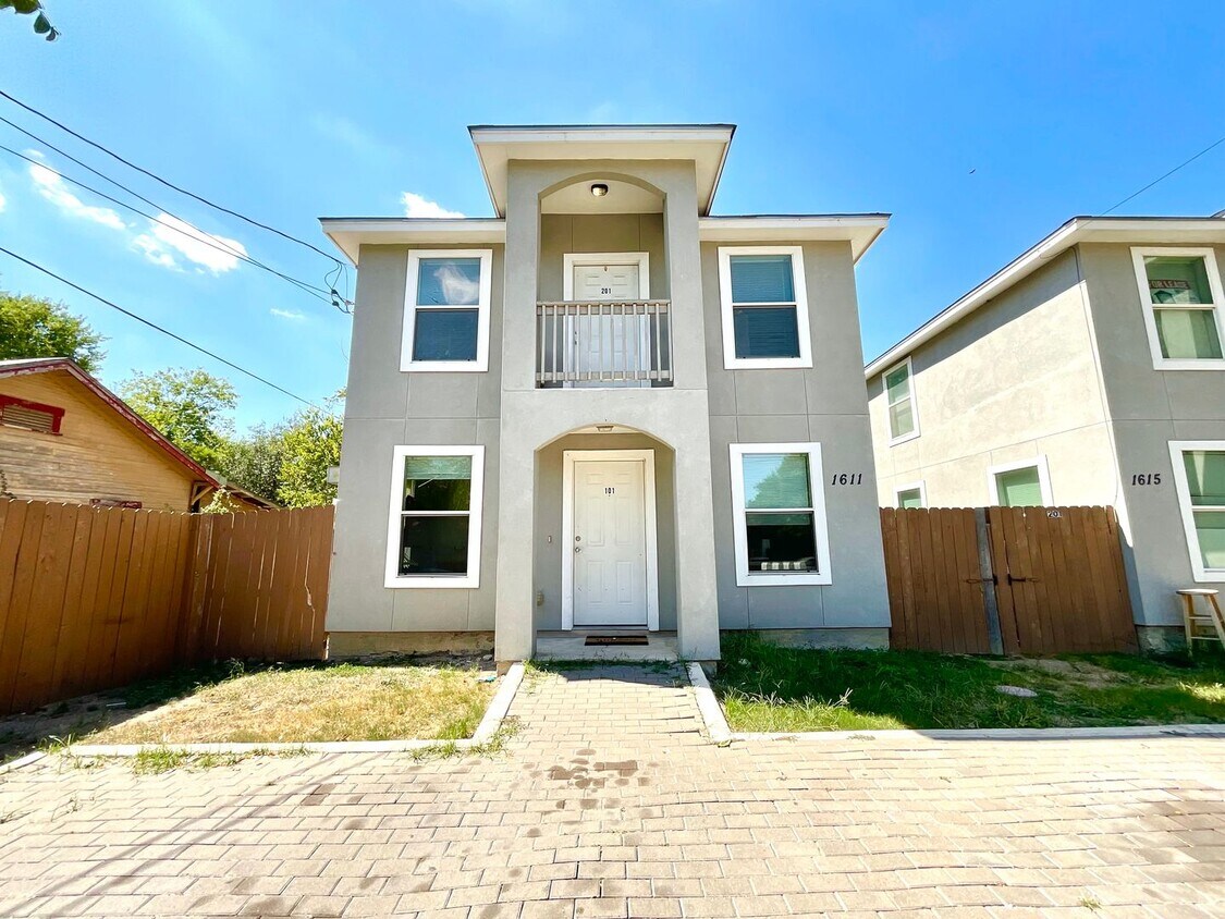 Photo - 1611 N. Navidad St - 1611 N. Navidad St