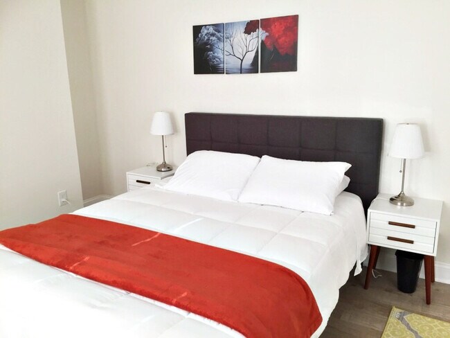 Foto del edificio - 3304 Otis St