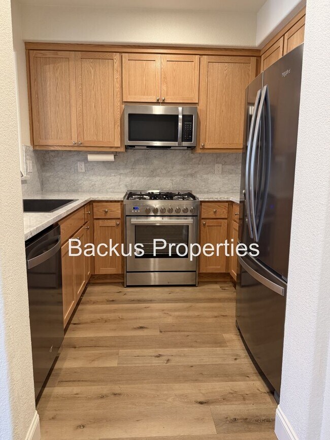 Foto del edificio - Beautiful 3 bedroom home in Greenfield