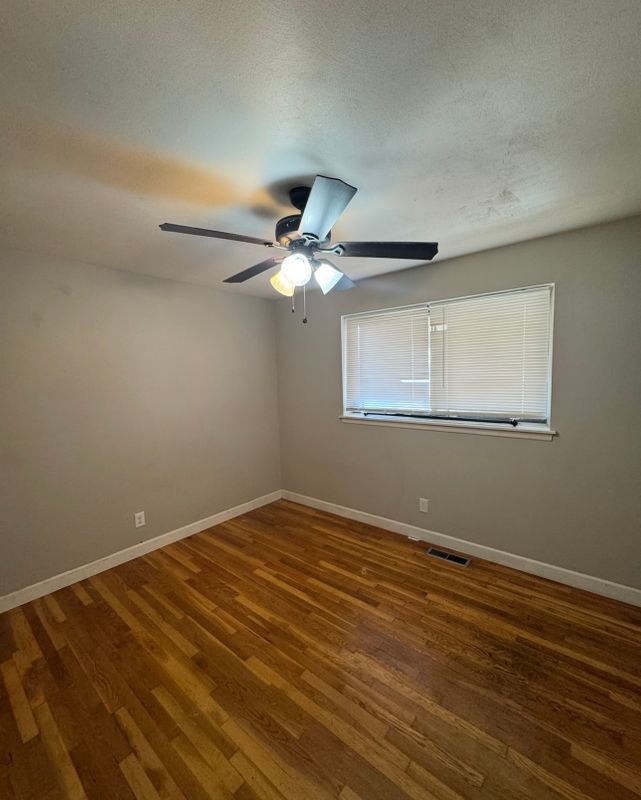 Foto del edificio - 1894 San Luis Rey Pkwy