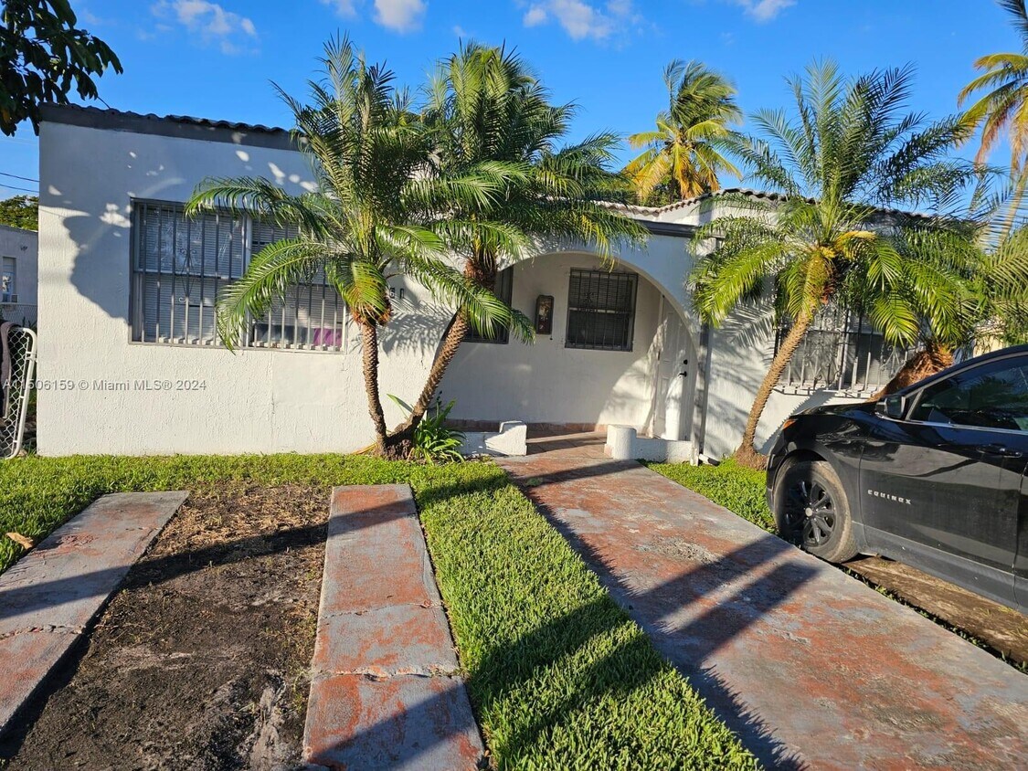 Primary Photo - 1361 NE 110th Terrace