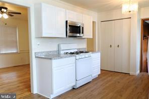 Foto del edificio - 5 Pheasant Ln