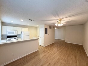 Building Photo - 4621 Johnson Rd