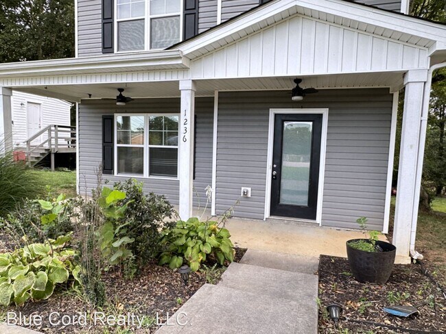 Building Photo - 4 br, 2 bath House - 1236 Commerce Street