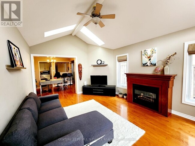 Building Photo - 7275 Corrine Crescent