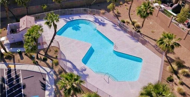 Foto del edificio - BEAUTIFUL 2 Bedroom 2 Bath Home