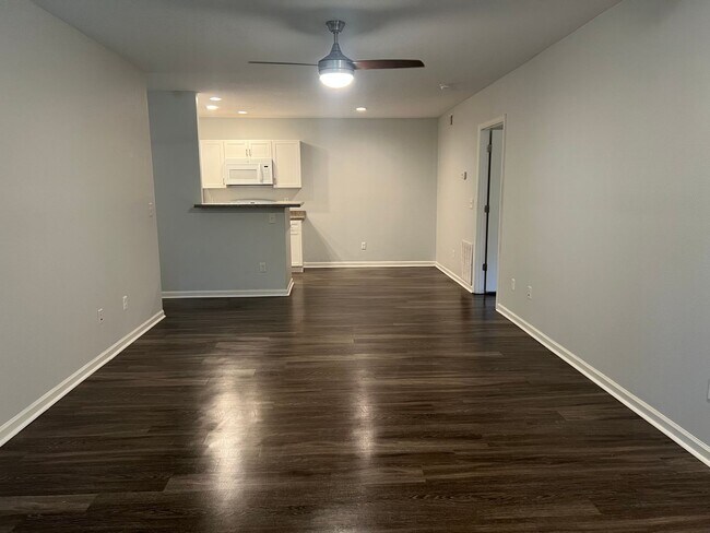 Building Photo - Great first floor unit at  Plantation Point